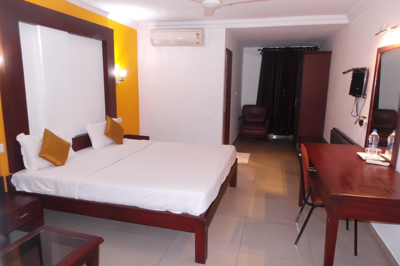 Hotel Wayanad Regency Kedavūr Dış mekan fotoğraf
