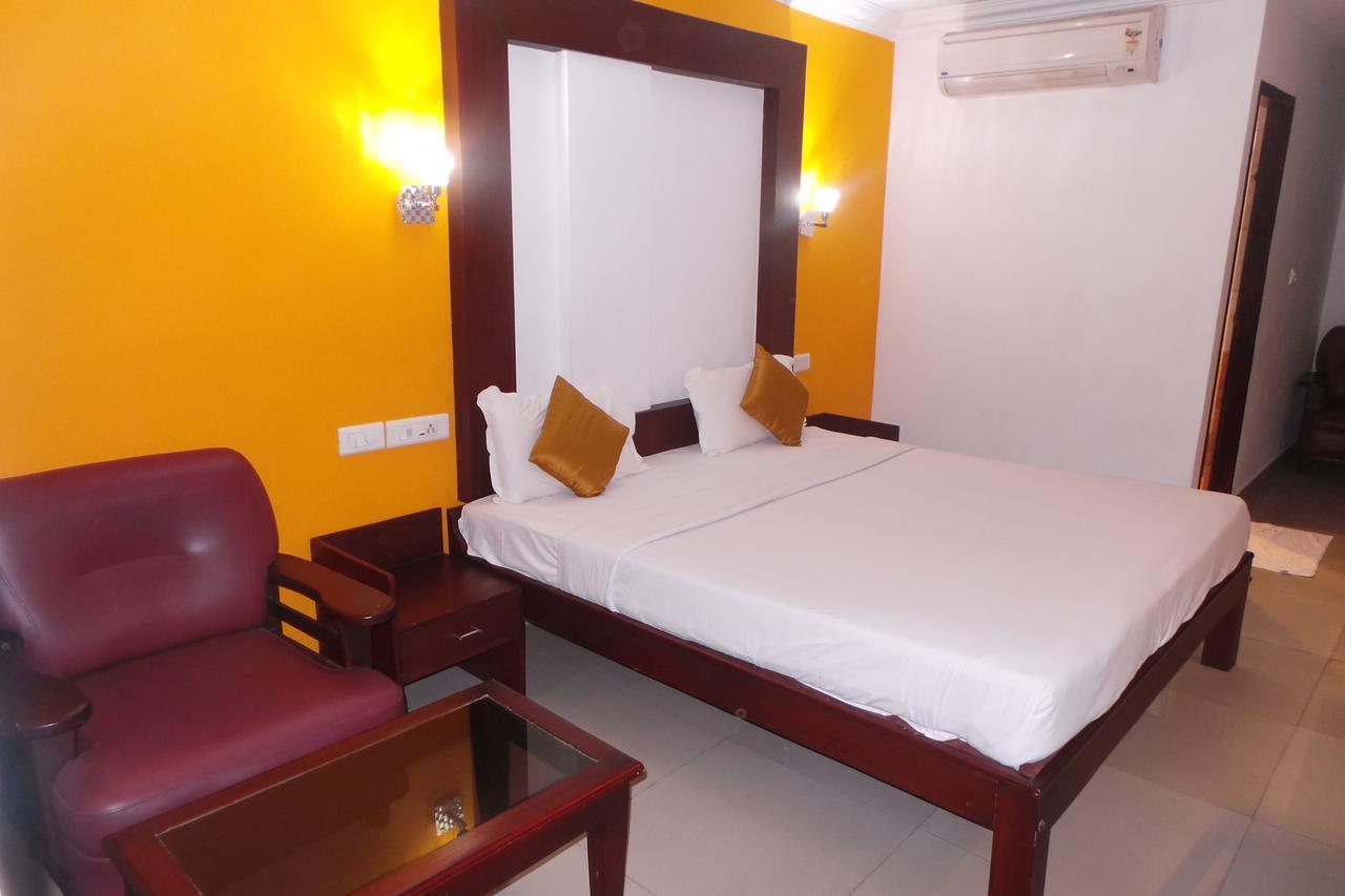 Hotel Wayanad Regency Kedavūr Dış mekan fotoğraf